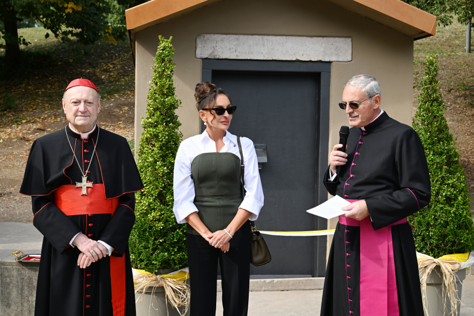 Первый вице-президент Мехрибан Алиева приняла участие в церемонии открытия проекта реставрации катакомб Святой Коммодиллы в Ватикане (ФОТО/ВИДЕО)