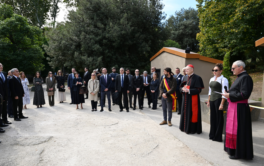 Первый вице-президент Мехрибан Алиева приняла участие в церемонии открытия проекта реставрации катакомб Святой Коммодиллы в Ватикане (ФОТО/ВИДЕО)