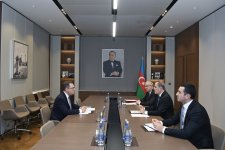Джейхун Байрамов встретился с гендиректором Центра труда ОИС (ФОТО)