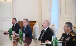 Президент Ильхам Алиев принял командующего Центральным командованием США (ФОТО/ВИДЕО)