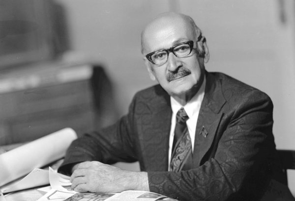 Микаил Усейнов - 120: Памяти одного из основоположников современной архитектуры Азербайджана (ФОТО)