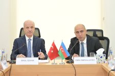 Состоялось очередное заседание Попечительского совета Турецко-Азербайджанского университета (ФОТО)