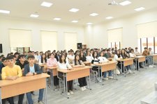 Состоялось очередное заседание Попечительского совета Турецко-Азербайджанского университета (ФОТО)