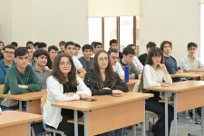 Состоялось очередное заседание Попечительского совета Турецко-Азербайджанского университета (ФОТО)