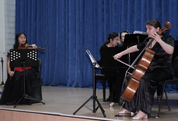 Музыка юности и вдохновения: вечер классики в Баку (ФОТО)