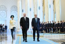 В Астане состоялась церемония официальной встречи Президента Ильхама Алиева (ФОТО)