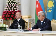 Президент Ильхам Алиев и Президент Касым-Жомарт Токаев выступили с заявлениями для прессы (ФОТО)
