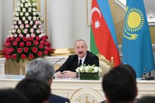 Президент Ильхам Алиев и Президент Касым-Жомарт Токаев выступили с заявлениями для прессы (ФОТО)