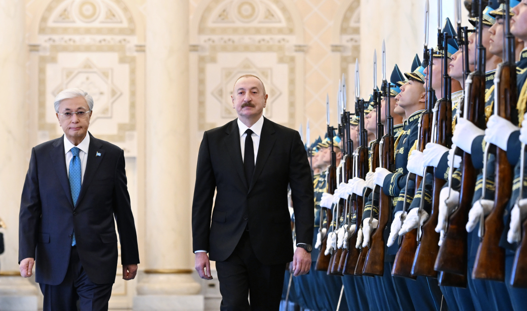 В Астане состоялась церемония официальной встречи Президента Ильхама Алиева (ФОТО)