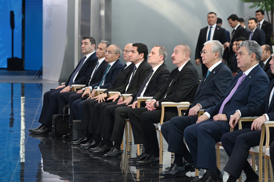 Президент Ильхам Алиев и Президент Касым-Жомарт Токаев посетили Международный центр искусственного интеллекта Alem.ai в Астане (ФОТО)