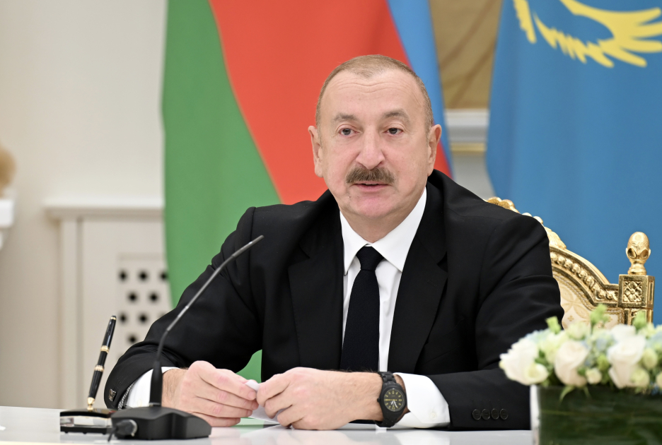 Президент Ильхам Алиев и Президент Касым-Жомарт Токаев выступили с заявлениями для прессы (ФОТО)