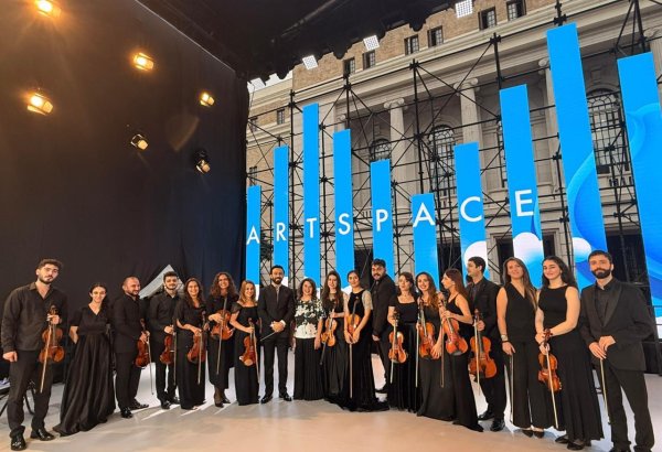 В Шанхае состоялся грандиозный концерт азербайджанских музыкантов (ФОТО)