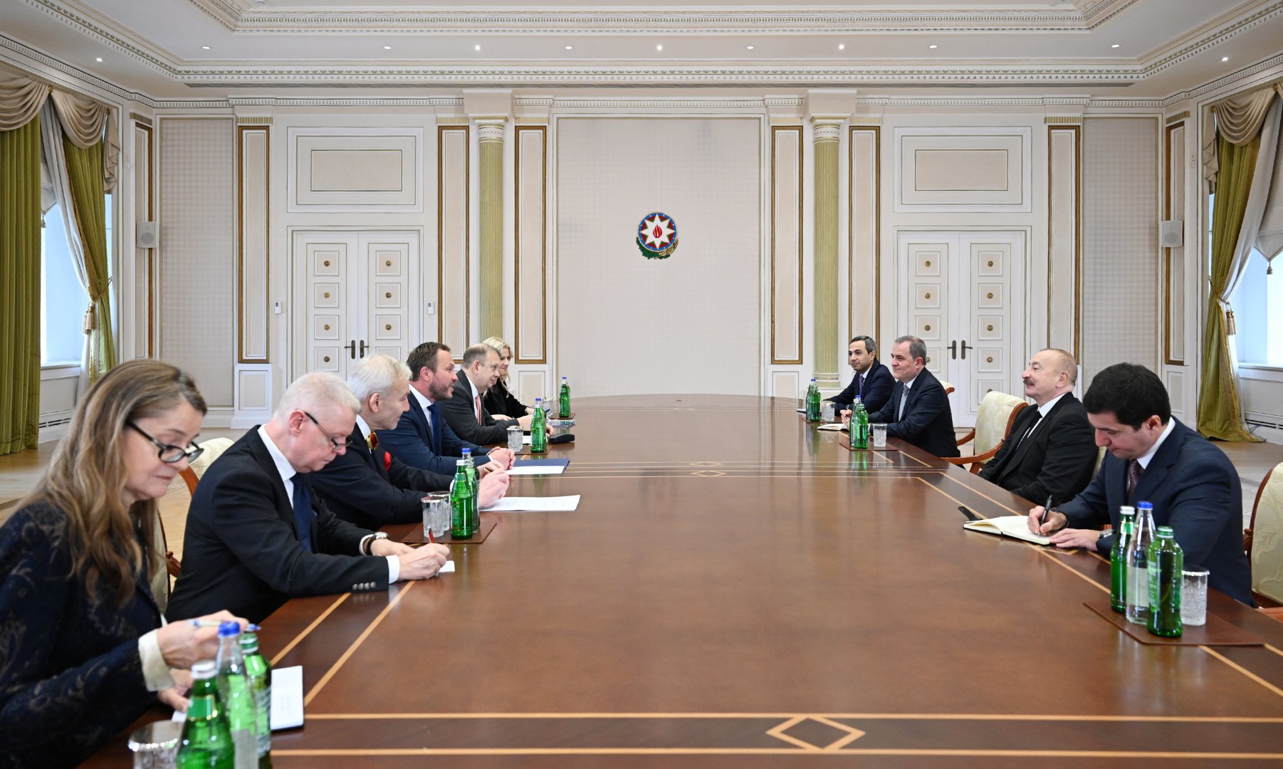 Президент Ильхам Алиев принял министра иностранных дел Эстонии (ФОТО/ВИДЕО)