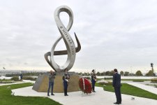 Глава МИД Эстонии посетил Парк Победы в Баку (ФОТО)