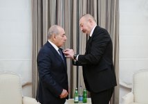 Президент Ильхам Алиев вручил Ягубу Эйюбову орден «Истиглал» (ФОТО)
