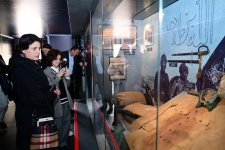 В Баку появился мобильный музей "Сражения при Чанаккале" (ФОТО)