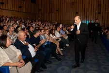 Осенняя ностальгия в Баку - трогательные интерпретации артистов (ФОТО)