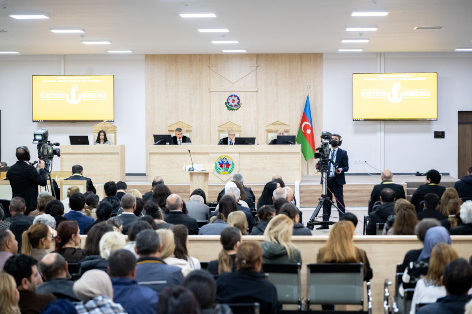 В Баку продолжился суд над лицами, обвиняемыми в совершении многочисленных преступлений против азербайджанского народа (ФОТО)