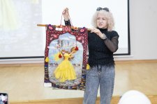В Баку представлено волшебство рук - дефиле в войлочной одежде (ФОТО)