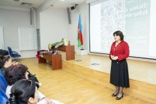 В Баку представлено волшебство рук - дефиле в войлочной одежде (ФОТО)