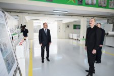Президент Ильхам Алиев ознакомился с деятельностью предприятия по производству агрохимических средств в Сабирабаде (ФОТО)