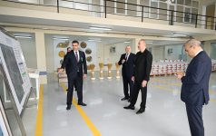 Президент Ильхам Алиев ознакомился с деятельностью семеноводческого предприятия в Сабирабадском промышленном квартале (ФОТО)