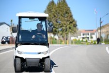 Президент Ильхам Алиев вручил ключи от квартир жителям села Хоровлу Джебраильского района (ФОТО)