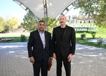 Президент Ильхам Алиев вручил ключи от квартир жителям села Хоровлу Джебраильского района (ФОТО)