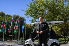 Президент Ильхам Алиев вручил ключи от квартир жителям села Хоровлу Джебраильского района (ФОТО)