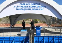 Президент Ильхам Алиев заложил фундамент второго и третьего жилых комплексов в городе Джебраил (ФОТО)