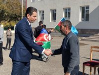Очередная группа бывших переселенцев прибыла в село Бадара Ходжалинского района (ФОТО) (ОБНОВЛЕНО)