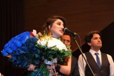 Из палитры чувств — в цветные строки - выставка-концерт в Международном центре мугама (ФОТО)