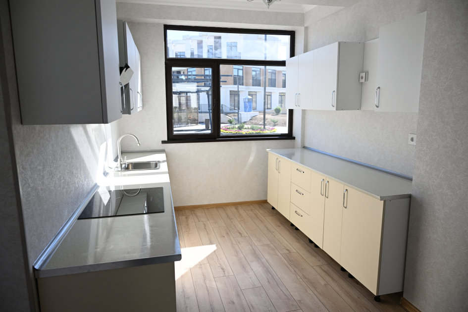 Президент Ильхам Алиев ознакомился с работами, проведенными в жилом комплексе на 104 квартиры в городе Зангилан (ФОТО)