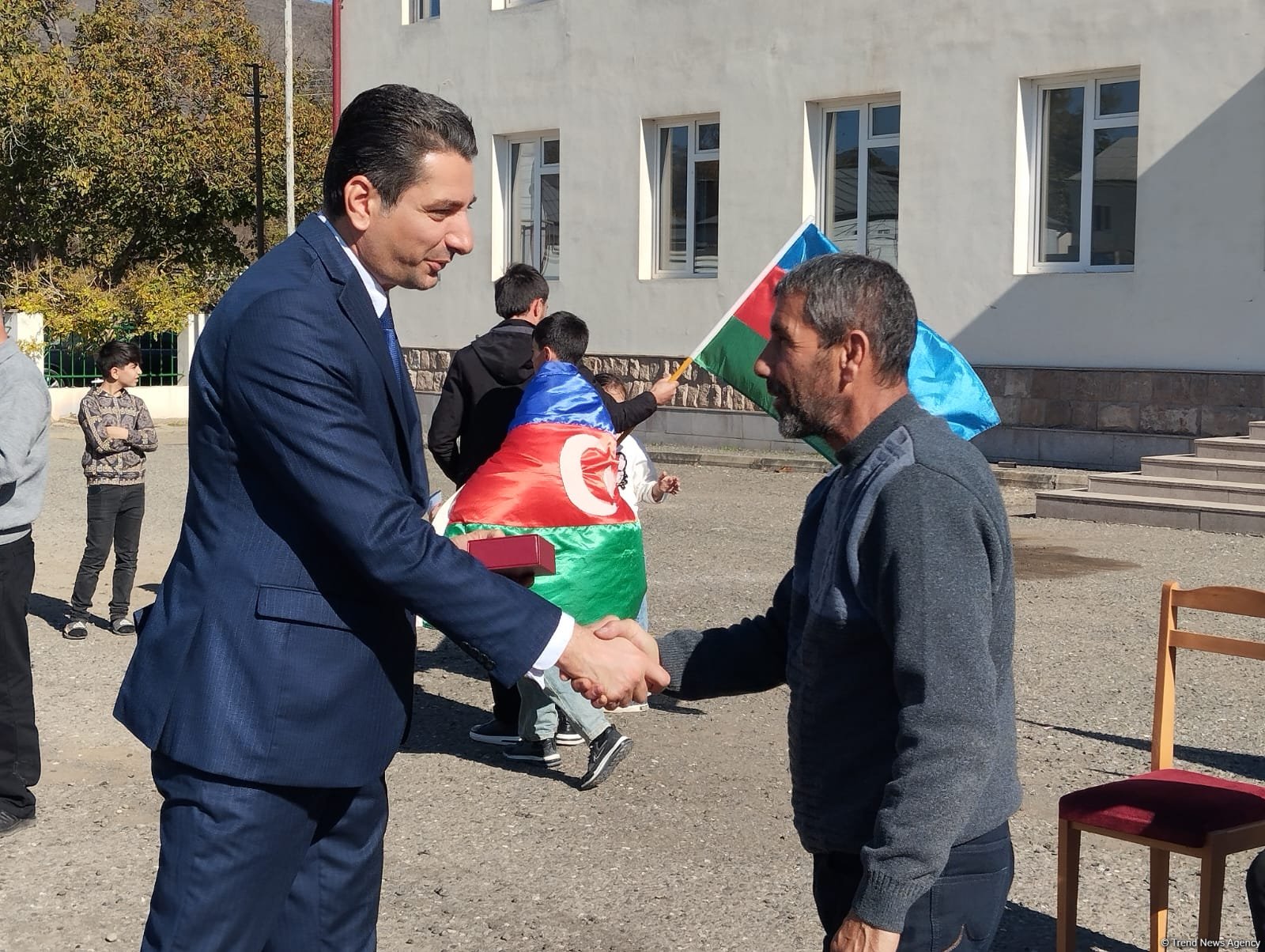 Очередная группа бывших переселенцев прибыла в село Бадара Ходжалинского района (ФОТО) (ОБНОВЛЕНО)