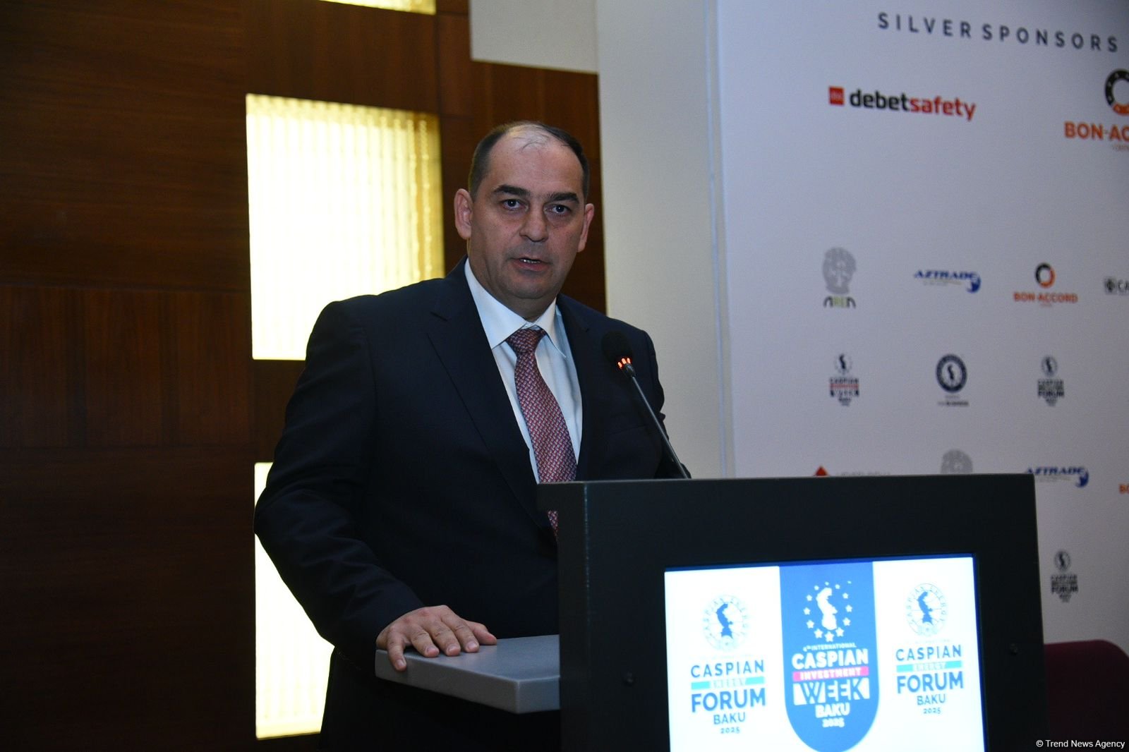 Азербайджан ожидает завершения ТЭО интерконнектора в Европу до конца года - Джавид Абдуллаев