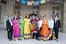 В Баку весело отметили мексиканский праздник "День мертвых" (ФОТО)