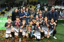 По инициативе вице-президента Фонда Гейдара Алиева Лейлы Алиевой организован очередной турнир по мини-футболу среди команд детских домов (ФОТО)