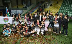 По инициативе вице-президента Фонда Гейдара Алиева Лейлы Алиевой организован очередной турнир по мини-футболу среди команд детских домов (ФОТО)