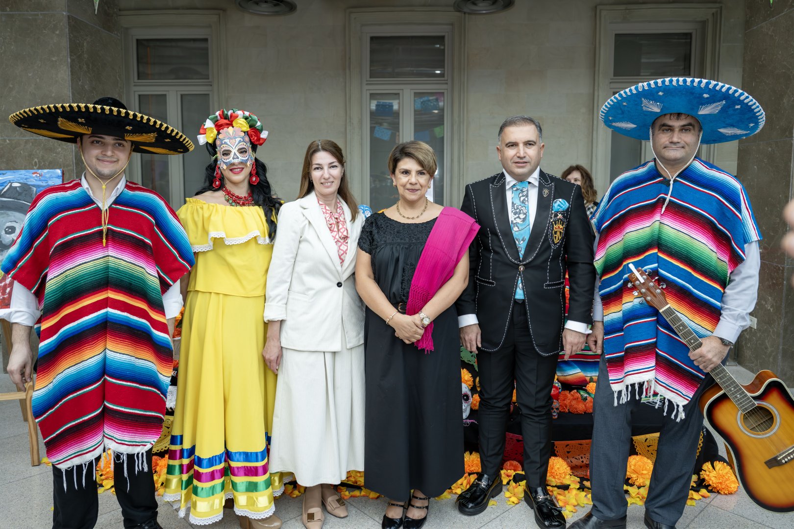 В Баку весело отметили мексиканский праздник "День мертвых" (ФОТО)