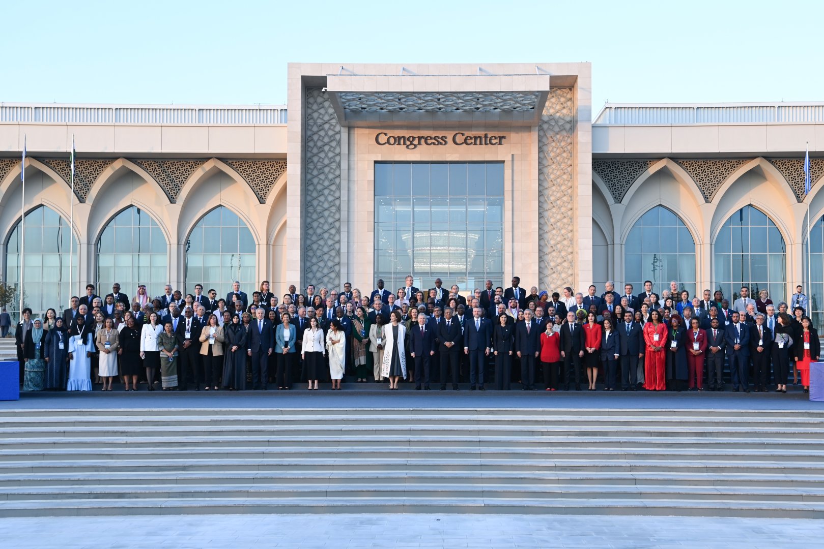 Джейхун Байрамов принимает участие в открытии 43-й сессии Генеральной конференции ЮНЕСКО (ФОТО)