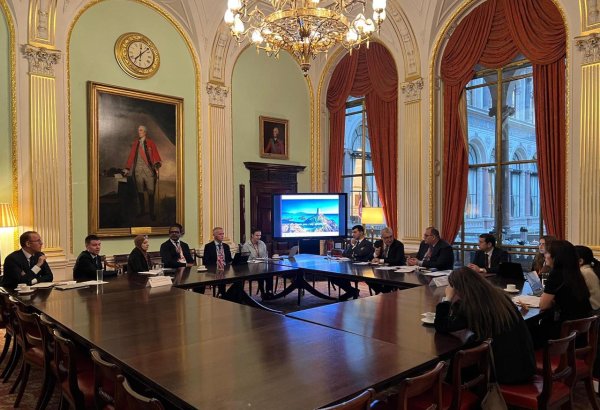 Состоялись консульские консультации между Азербайджаном и Великобританией (ФОТО)