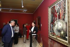 Оружие справедливости побеждает зло – в Баку открылась интересная экспозиция в честь Победы (ФОТО)