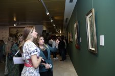 Оружие справедливости побеждает зло – в Баку открылась интересная экспозиция в честь Победы (ФОТО)