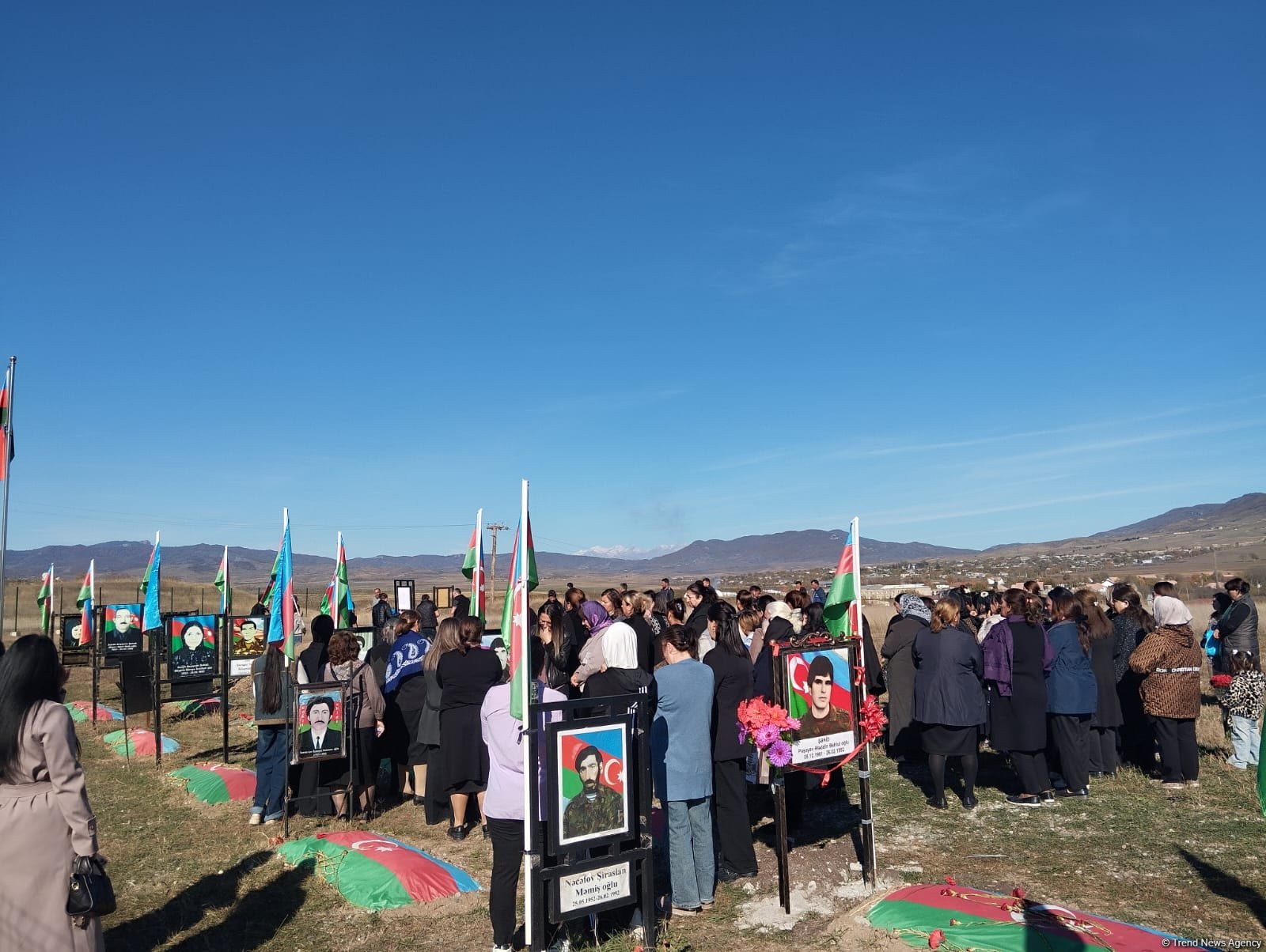 В Ходжалы захоронены останки двух числившихся пропавшими без вести шехидов I Карабахской войны (ФОТО)