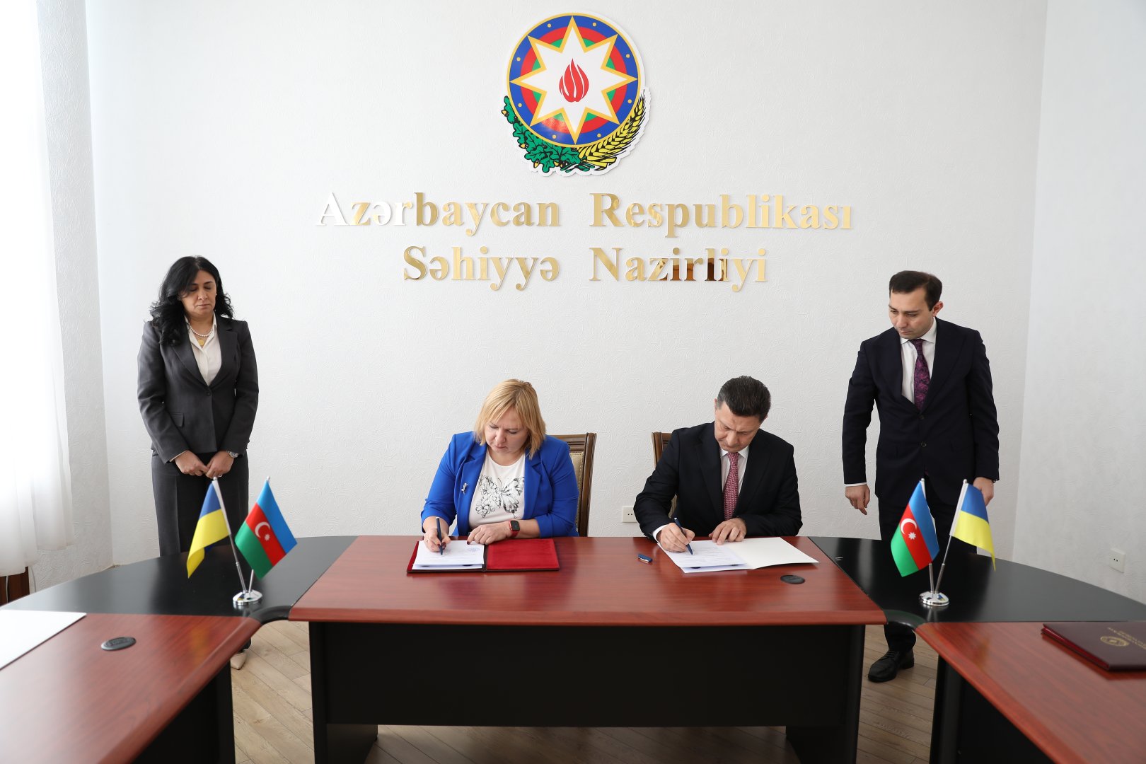 Азербайджан и Украина расширяют сотрудничество в сфере здравоохранения (ФОТО)