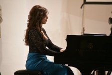 На сцене и в кадре - творческий вечер всемирно известного пианиста Намига Султанова (ФОТО)