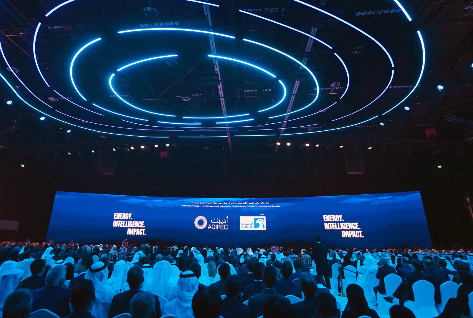 Азербайджан представил опыт энергетической трансформации на выставке ADIPEC в ОАЭ