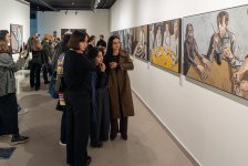 Галерея YAY представила новую персональную выставку молодого художника Моука "Неспешно" (ФОТО)