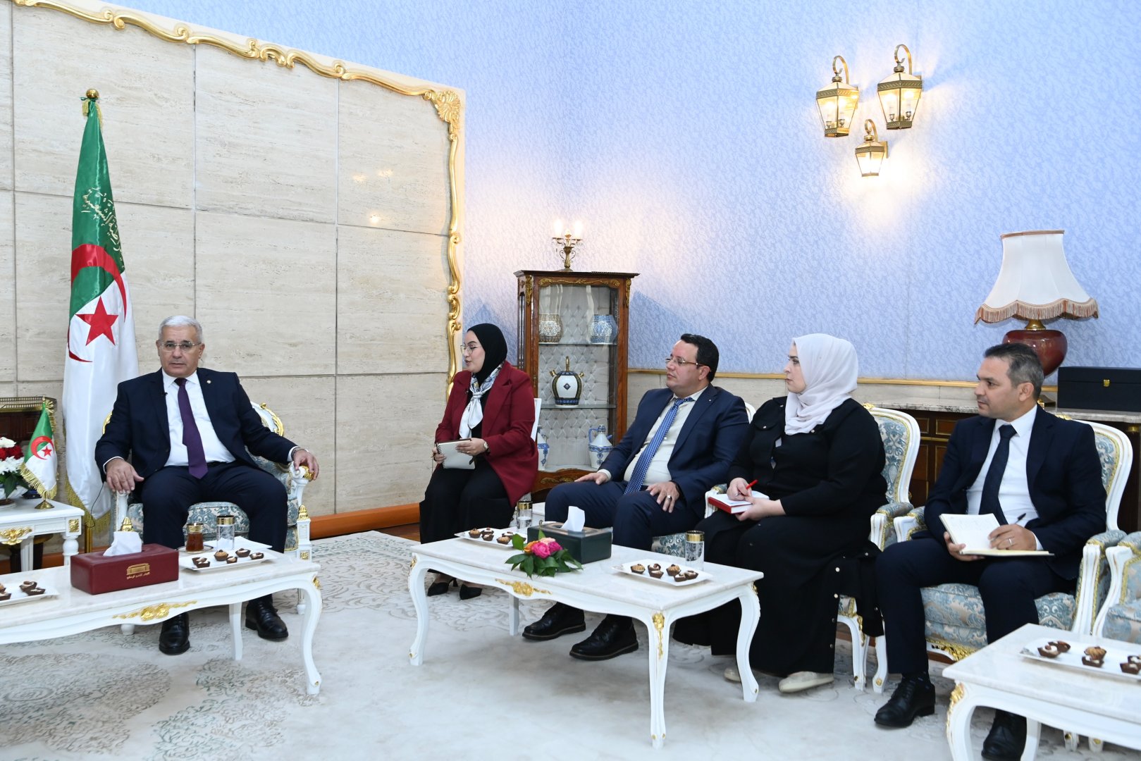 Джейхун Байрамов провел обсуждения с главой Алжирской национальной народной ассамблеи (ФОТО)