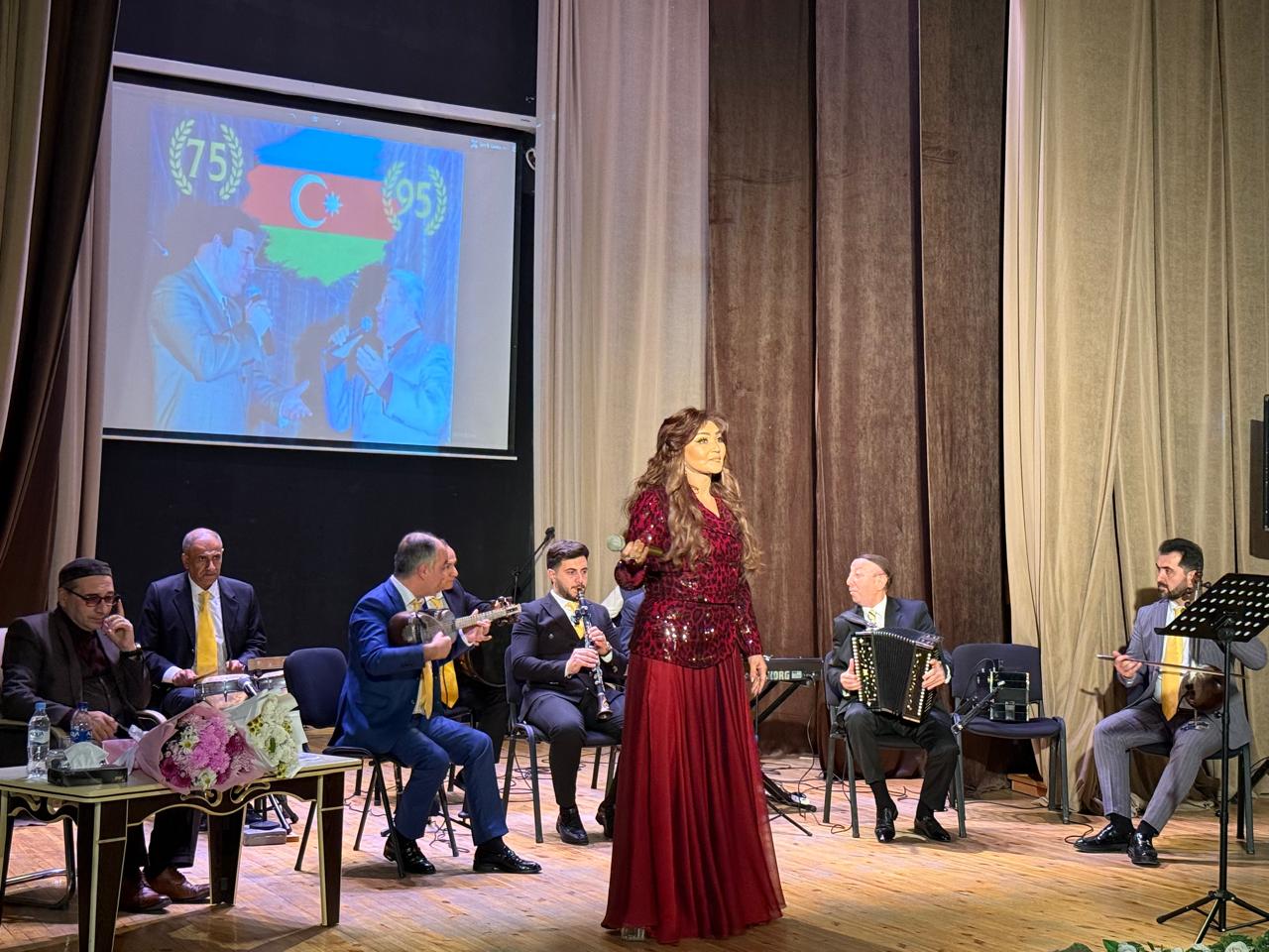 Богатое наследие Мамедбагира Багирзаде - певец с неповторимым тембром голоса и высоким чувством стиля (ФОТО)